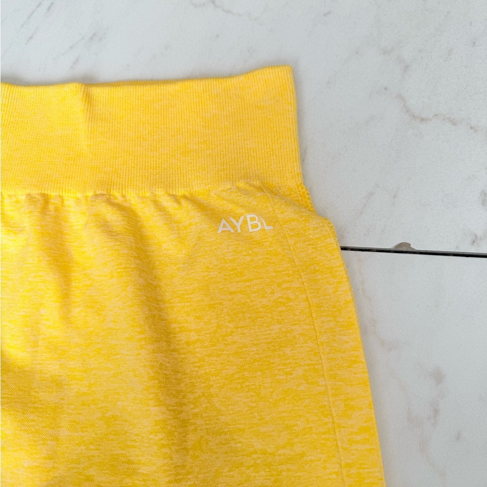 AYBL Motion Seamless Leggings in Vibrant Yellow; size small - Picture 2 of 6